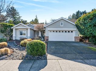 259 Red Mountain Dr, Cloverdale, CA 95425