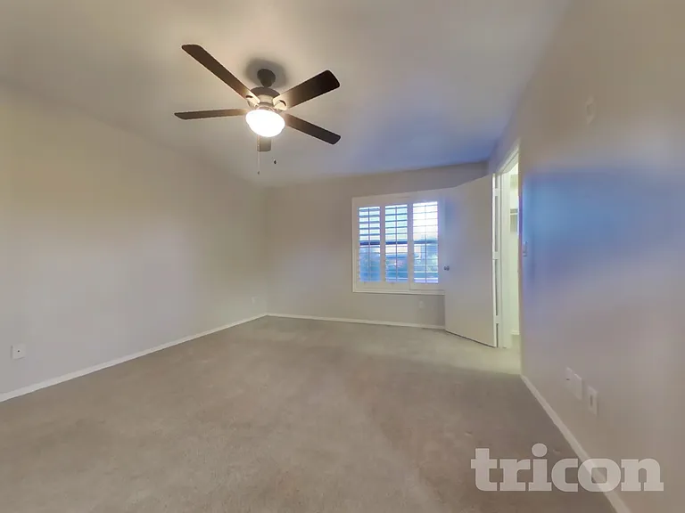12917 W Windsor Ave — Photo 6