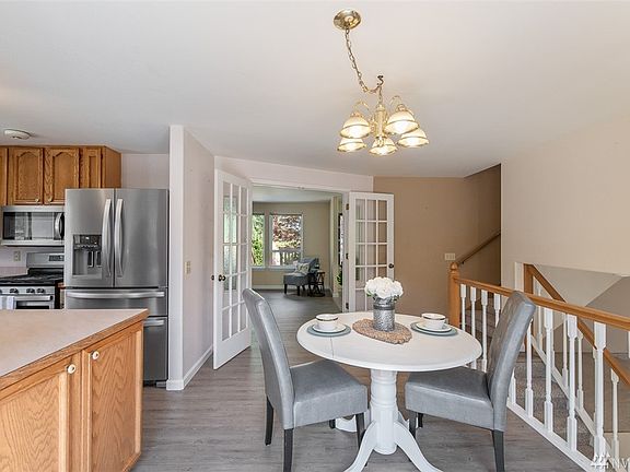 5th image of 6023 Sunshine Dr