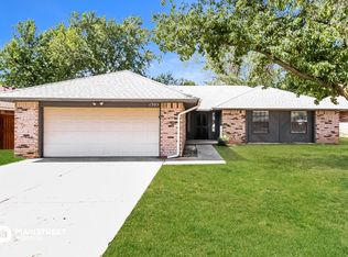 1305 Aquarius Rd, Edmond, OK 73003