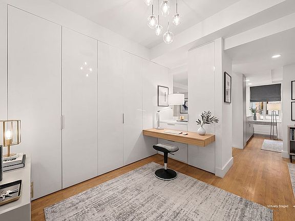 4th image of 19 E 88th St APT 5F