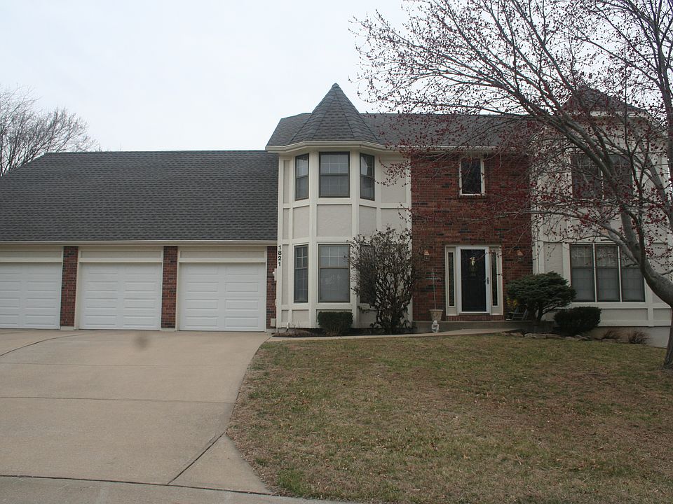 1st image of 1821 NW Westbrooke Pl