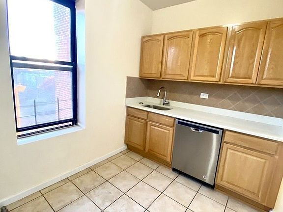 5th image of 32-48 30th St #3E