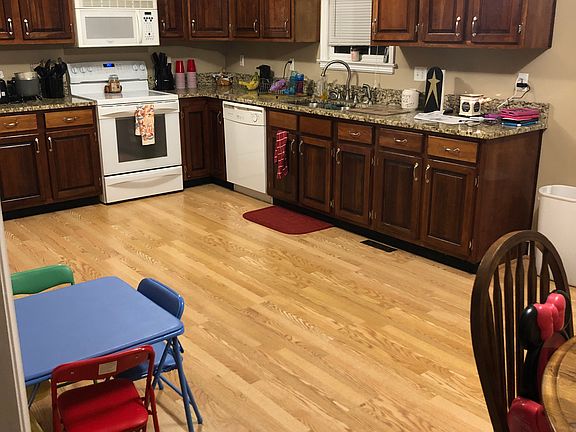 5th image of 112 Lee Dr