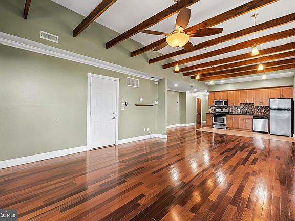 5th image of 2204 Park Ave Unit 302