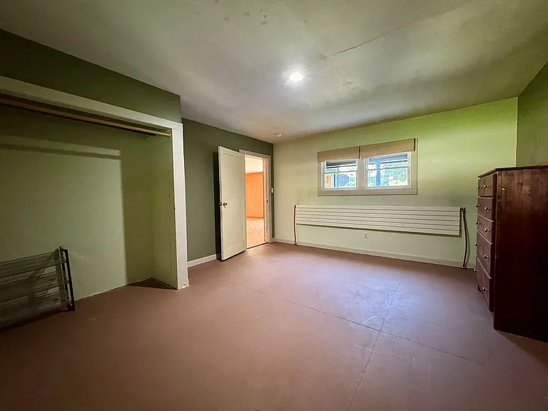 654 Grotzman Rd — Photo 7