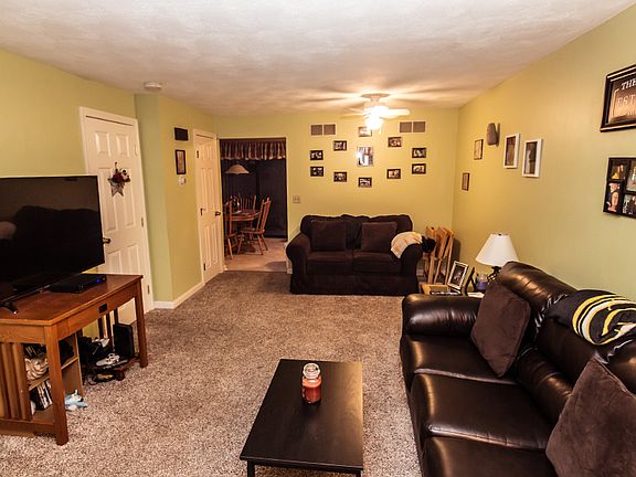 4th image of 608 Pinewood Dr