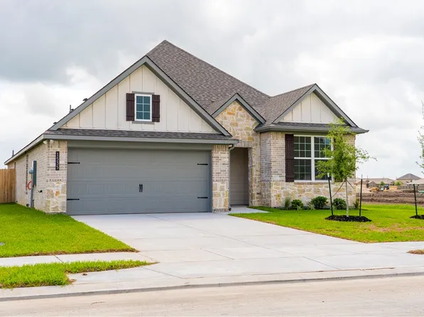 1535 Birdie Ct, Navasota, TX 77868