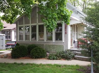 2513 5th St, Peru, IL 61354