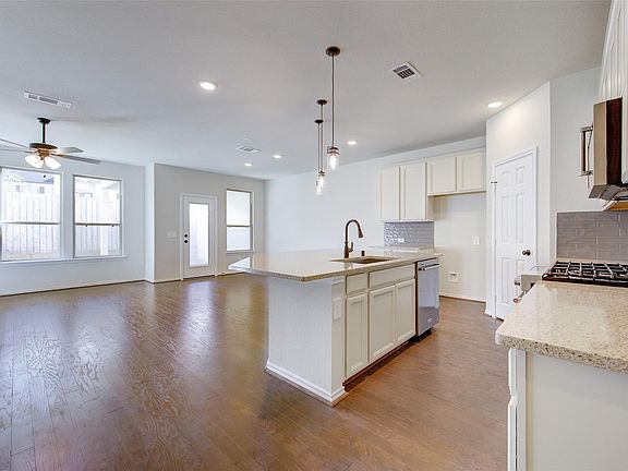 4th image of 10329 Harmon Smith Dr