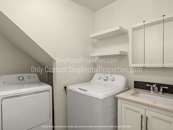 5th image of 4495 Riverview Ave APT 2