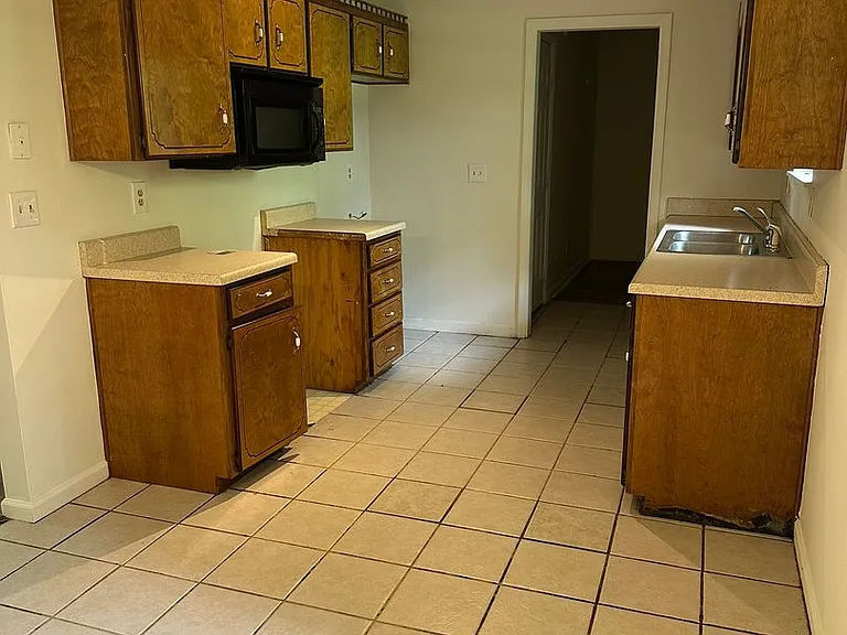 73 Lavaughn Dr — Photo 3