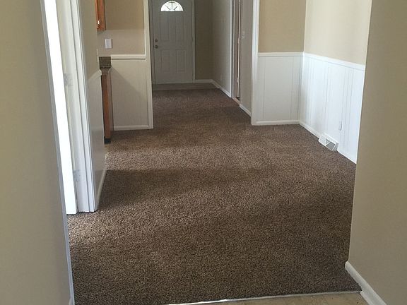4th image of 2638 Orchid Ave