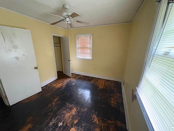 2nd image of 2419 Center St