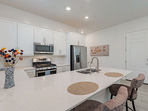 3rd image of 21516 E Misty Ln