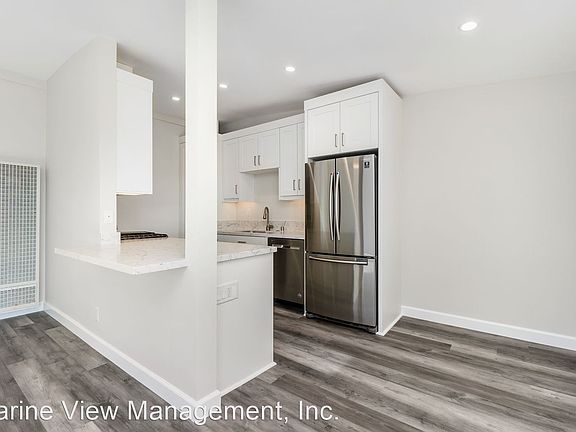 4th image of 212 Palos Verdes Blvd #3