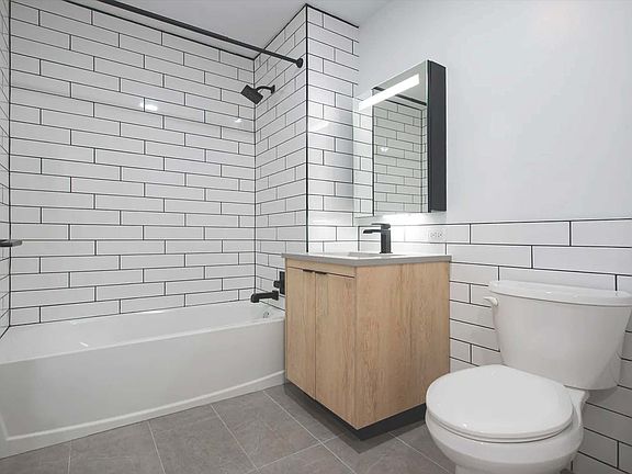 5th image of 1856 Park Ave #5A