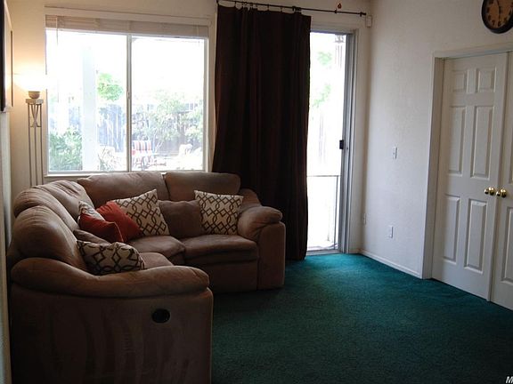 4th image of 7909 Robinson Dr