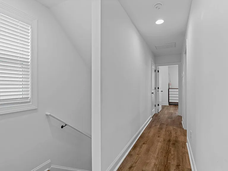 5619 Johnson Woods Ct — Photo 16