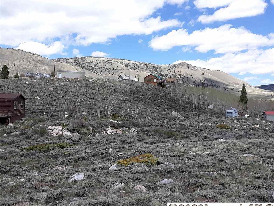 2nd image of 9 Corner Mountain Trl