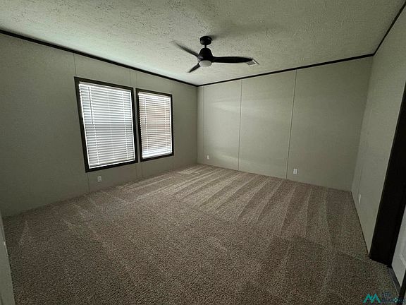 4th image of 215 Caballo Rd