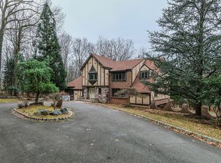 147 Black Brook Rd, Hampton, NJ 08827