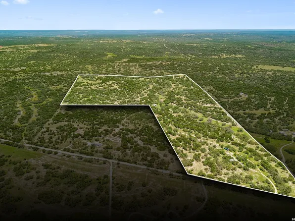 888 WOFFORD RD, London, TX 76854
