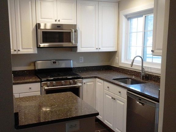 Kitchen - recently remodled