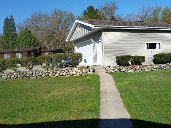 2nd image of 54645 Park Ln