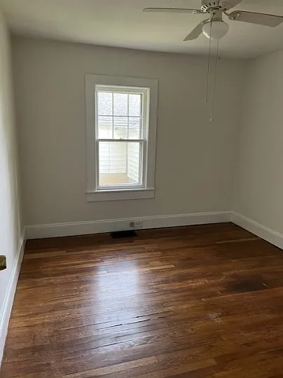 26 Pelzer St — Photo 13