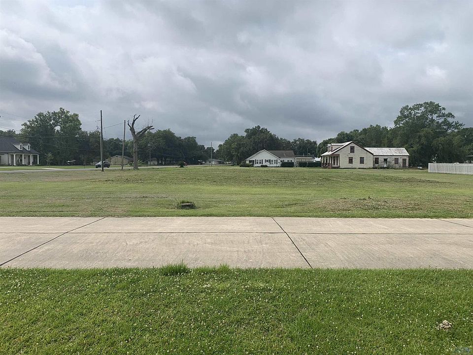 1st image of 103 Leisure Dr