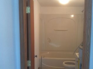 722 New Jersey Ave, Holton, KS 66436