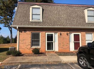 3925 Mountain View Rd, Oakwood, GA 30566