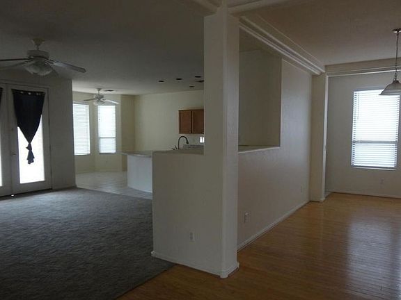4th image of 15782 N 162nd Ln