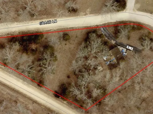 845 Grace Ln, Climax Springs, MO 65324