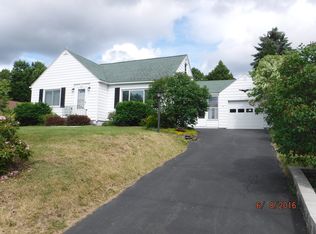 19 Ridgecrest Ave, Latham, NY 12110