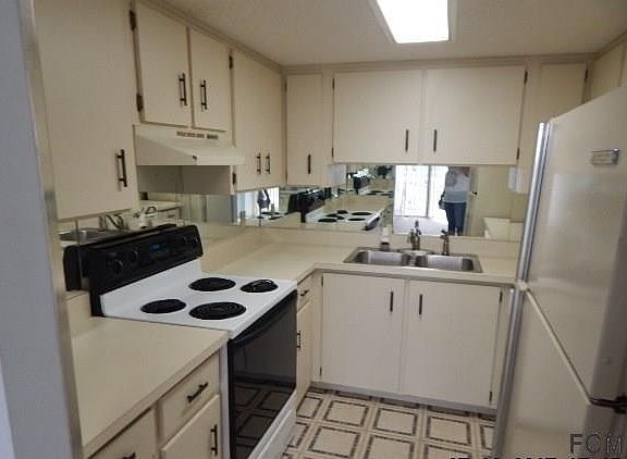 3rd image of 3580 S Ocean Shore Blvd APT 810
