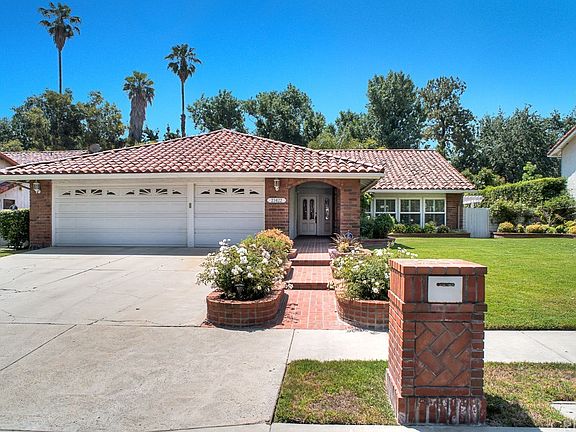 2nd image of 23422 Los Encinos Way
