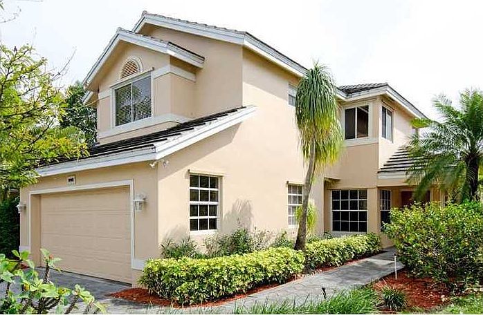1st image of 8910 Woodside Ct