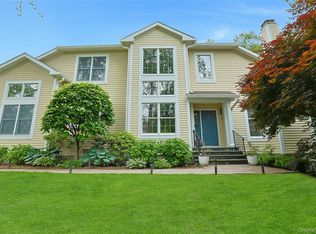 26 Agnew Farm Rd, Armonk, NY 10504