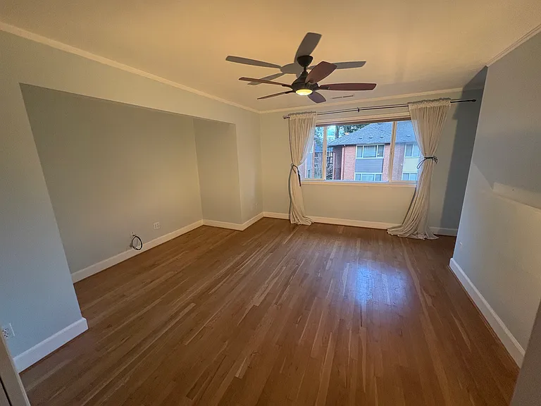 242 Ridgeway Rd #242 — Photo 5