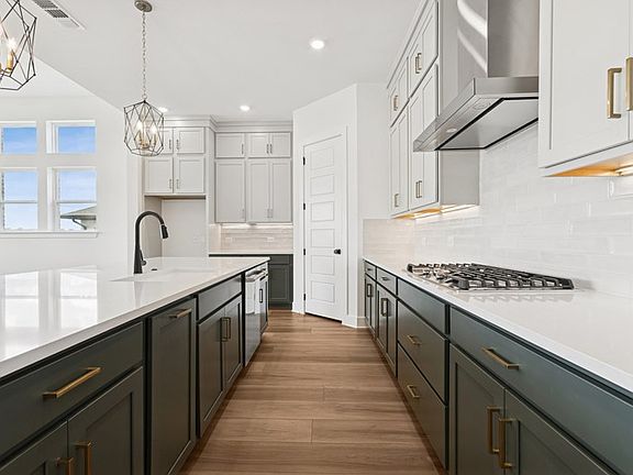 The Tomball - Kitchen