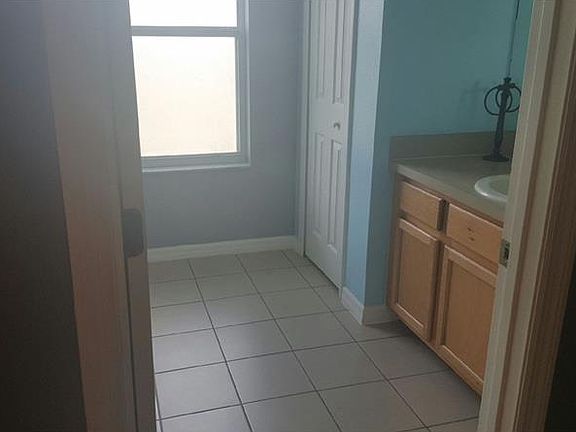 5th image of 2603 Sunningdale Dr