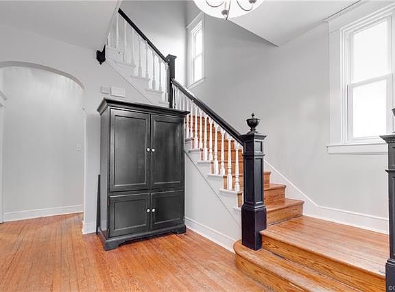 3rd image of 3224 2nd Ave