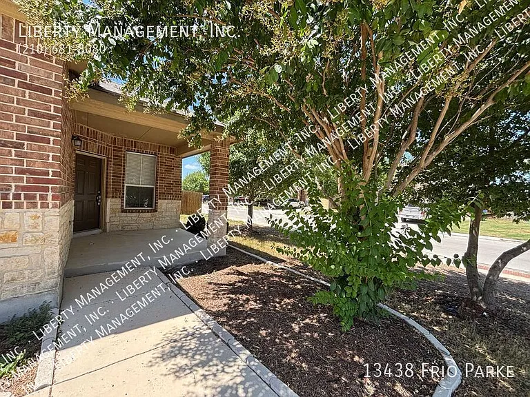 13438 Frio Parke — Photo 2