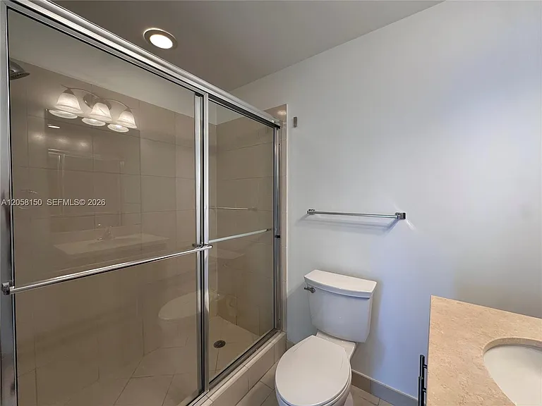 1111 SW 1st Ave #1525 — Photo 18