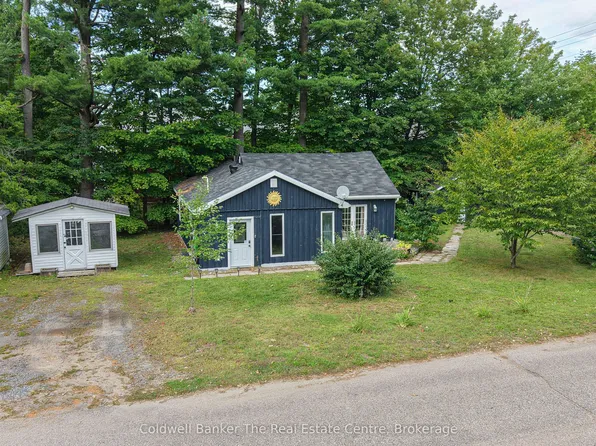 260 Violet St, Gravenhurst, ON P1P 1K4