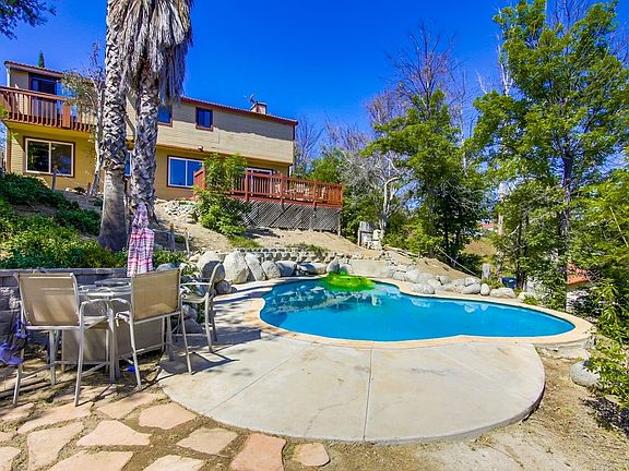 5th image of 17255 Saint Helena Dr