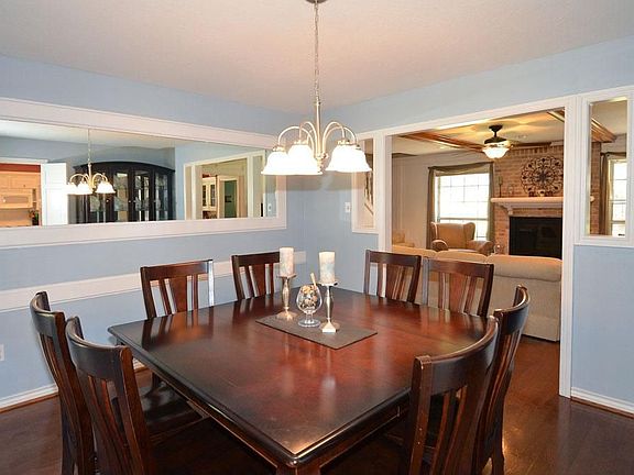5th image of 3415 Park Royal Dr