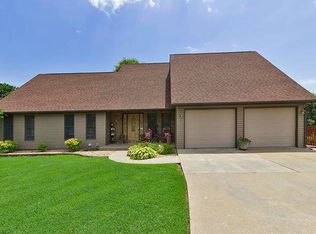 2215 Shannon Ct, Jackson, MO 63755